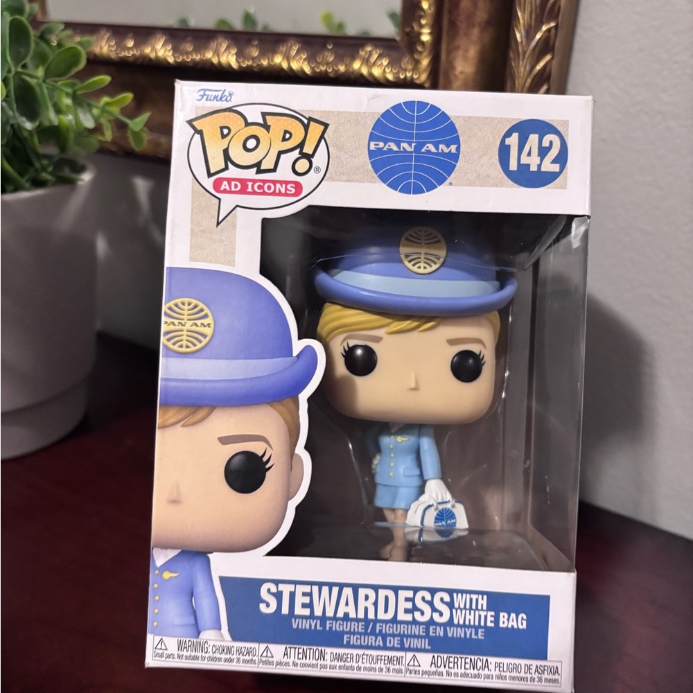 Funko Pop Blue Stewardess with White Pan Am Bag